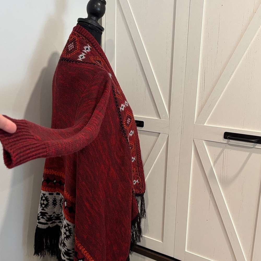 Boho Maurices Burgundy and Black Fringe Cardigan - Picture 9 of 12